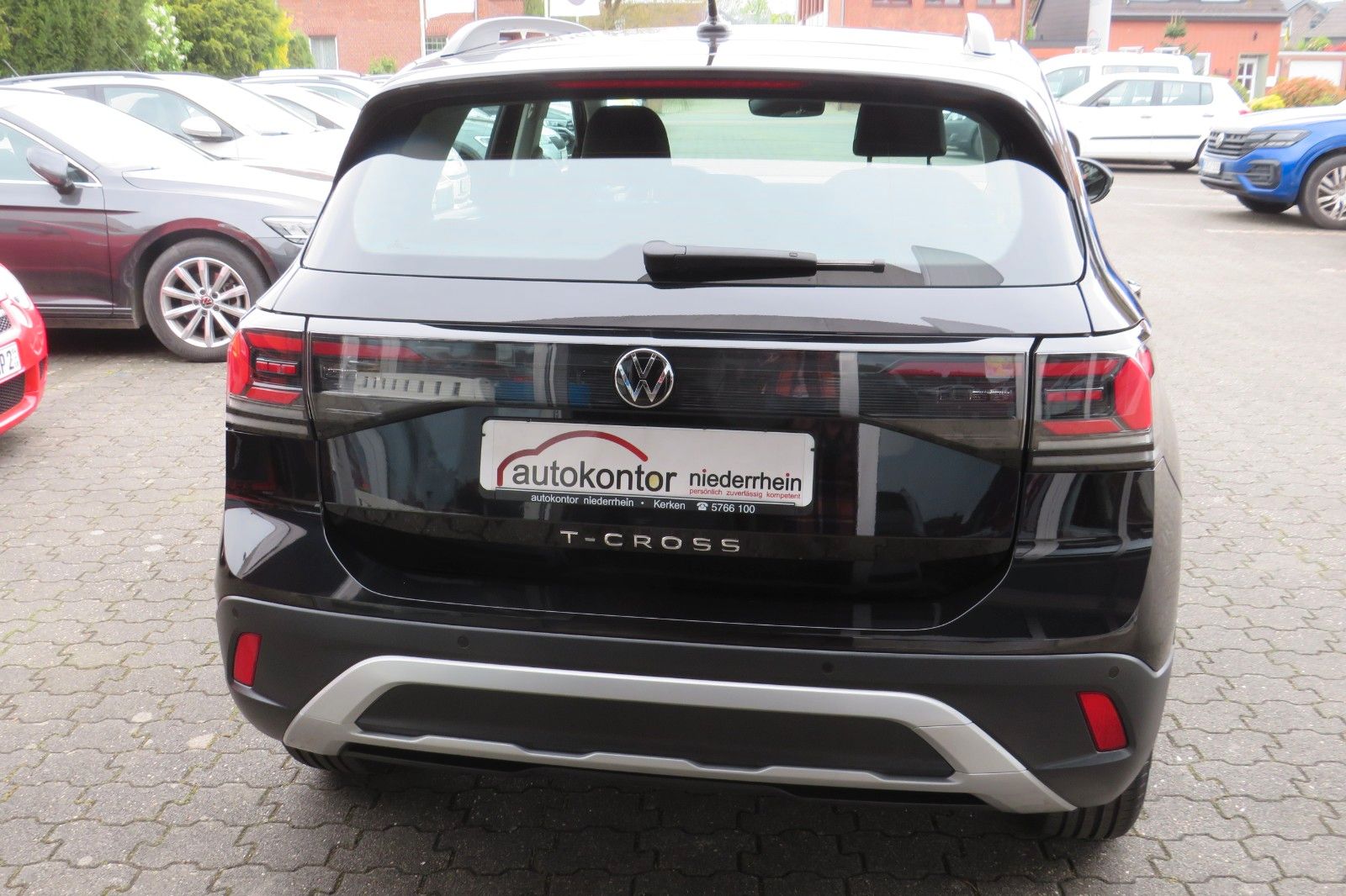 Fahrzeugabbildung Volkswagen T-Cross 1.0 TSI Life ACC ASSISTENTPA. SITZH. 1HD
