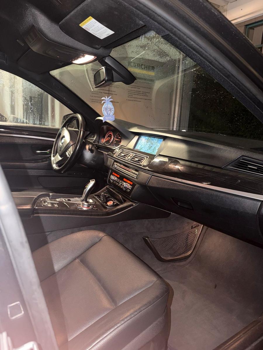 BMW 520 2011 — photo 5