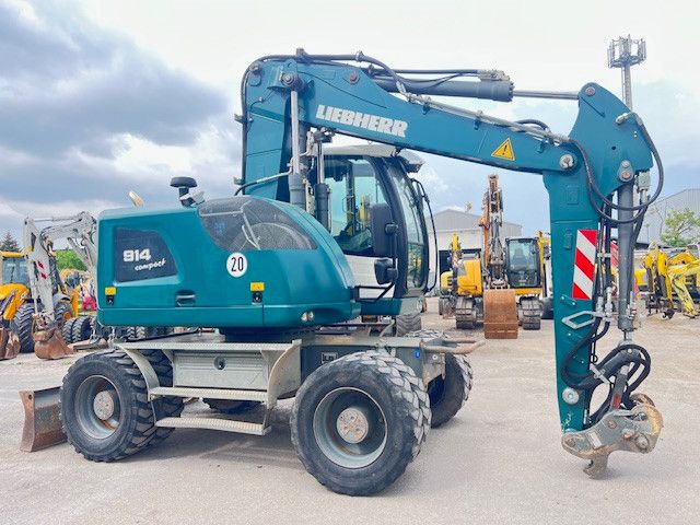 Liebherr A914 Compact,  Neu Inspektion