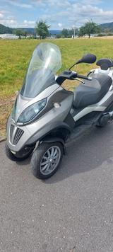 Piaggio Mp3 400 - PIAGGIO MP4