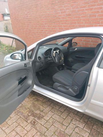 Opel Corsa D 1.2  Klima Tempomat  Sitzheiz...