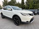 Nissan Qashqai Black Edition *Leder*360 Kamera*Navi - Nissan Qashqai: Black Edition