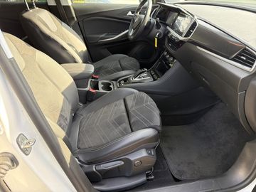Opel Grandland (X) - 9