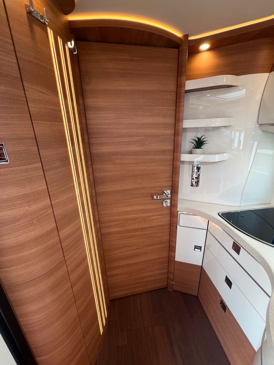 Fahrzeugabbildung Carthago chic c-line I 4.9 LE L Mercedes Benz Sprinter 25