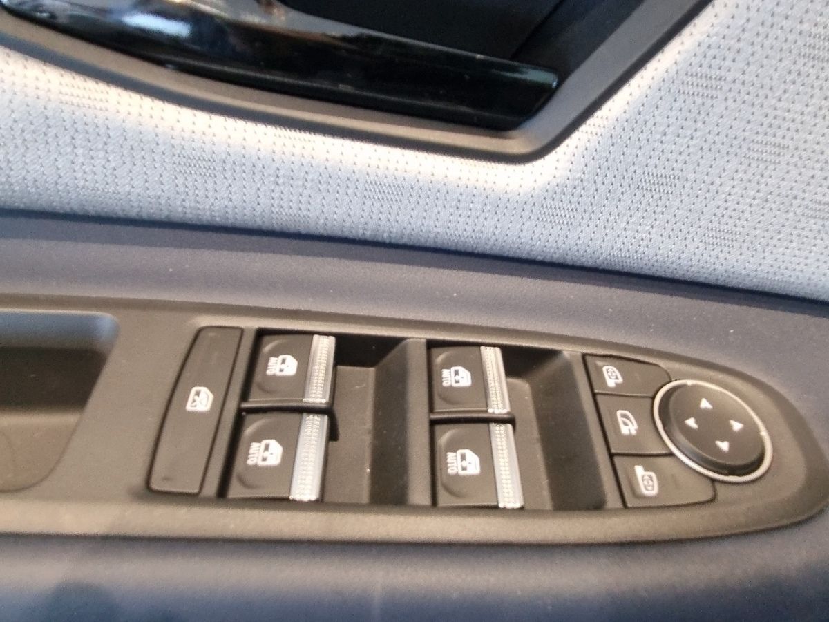 Fahrzeugabbildung Renault R 5 E-Tech Roland-Garros 150 Comfort Range