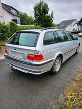 BMW 320i TÜV 05/2026 - BMW 320 aus 2003: Kombi, 320i