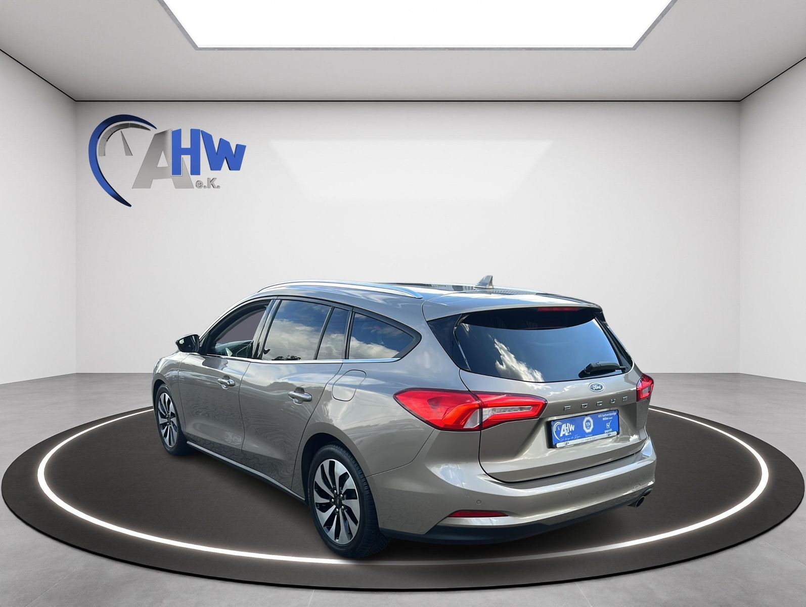 Fahrzeugabbildung Ford Focus 1,5 Turnier Cool & Connect