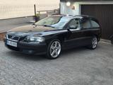 Volvo V70 R R - Volvo V70 mit Benzin-Antrieb: Kombi, R