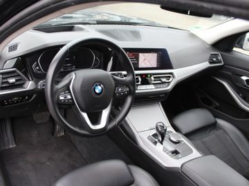 BMW 320 - 4