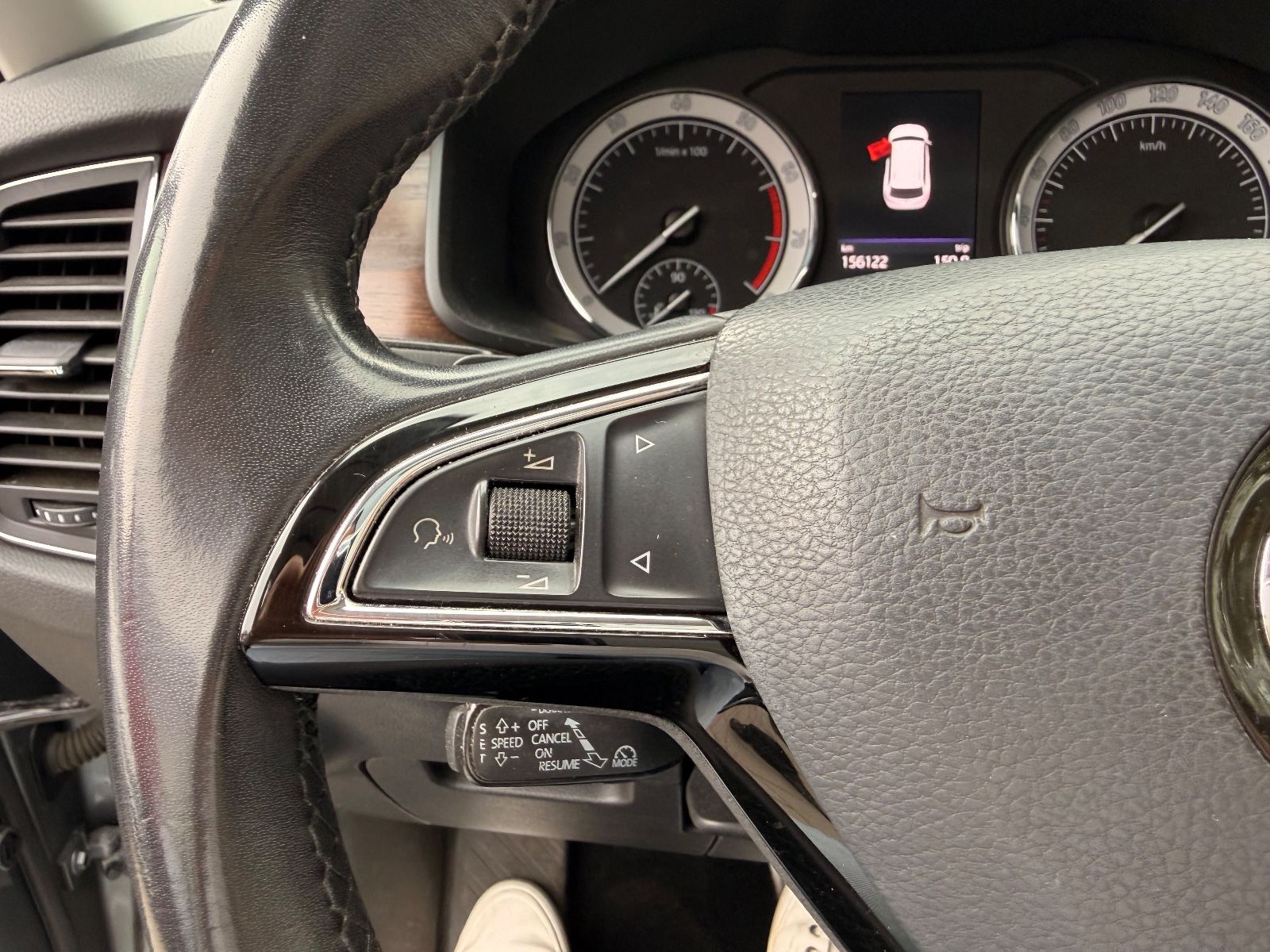 Kodiaq Scout 4×4 *Pano*LED*Leder*360°*7-Sitzer*