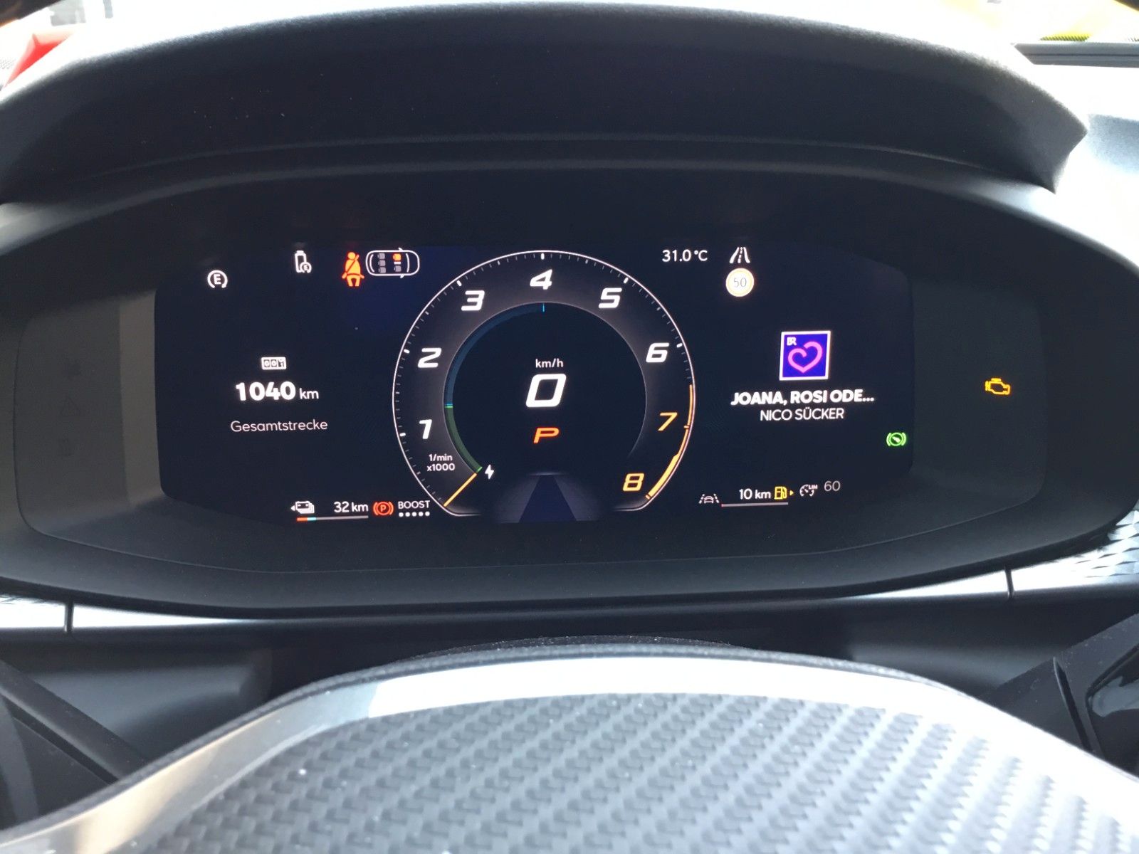 Fahrzeugabbildung CUPRA Terramar 1.5 e-HYBRID DSG+AHK+Kessy+Navi+18"