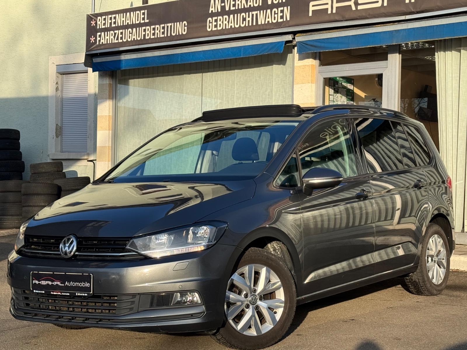 Volkswagen Touran 2.0 TDI*DSG*Panoramadach*NAVI*RFK*PDC*