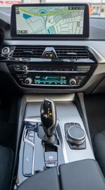 Fahrzeugabbildung BMW 520d Touring 1.HAND|H/K|LED|AHK|ACC|SHZ|LHZ|KAM.