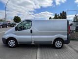 Renault Trafic 2.0 dCi Euro5 KLIMA /AHK/Scheckheft - gebrauchte Renault Trafic aus dem Jahr 2011