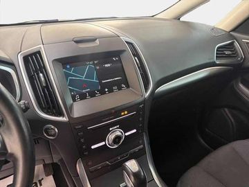 Ford S-Max - 10