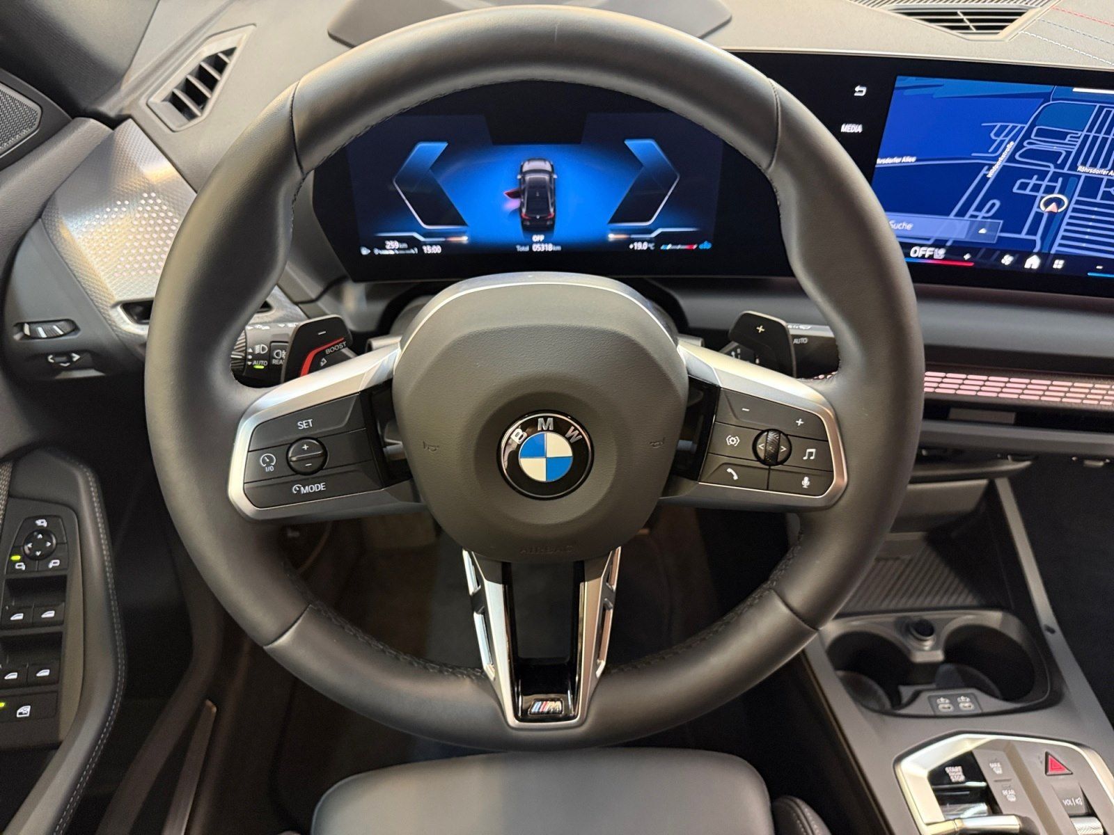 BMW 223 Gran Coupé - Bild 9