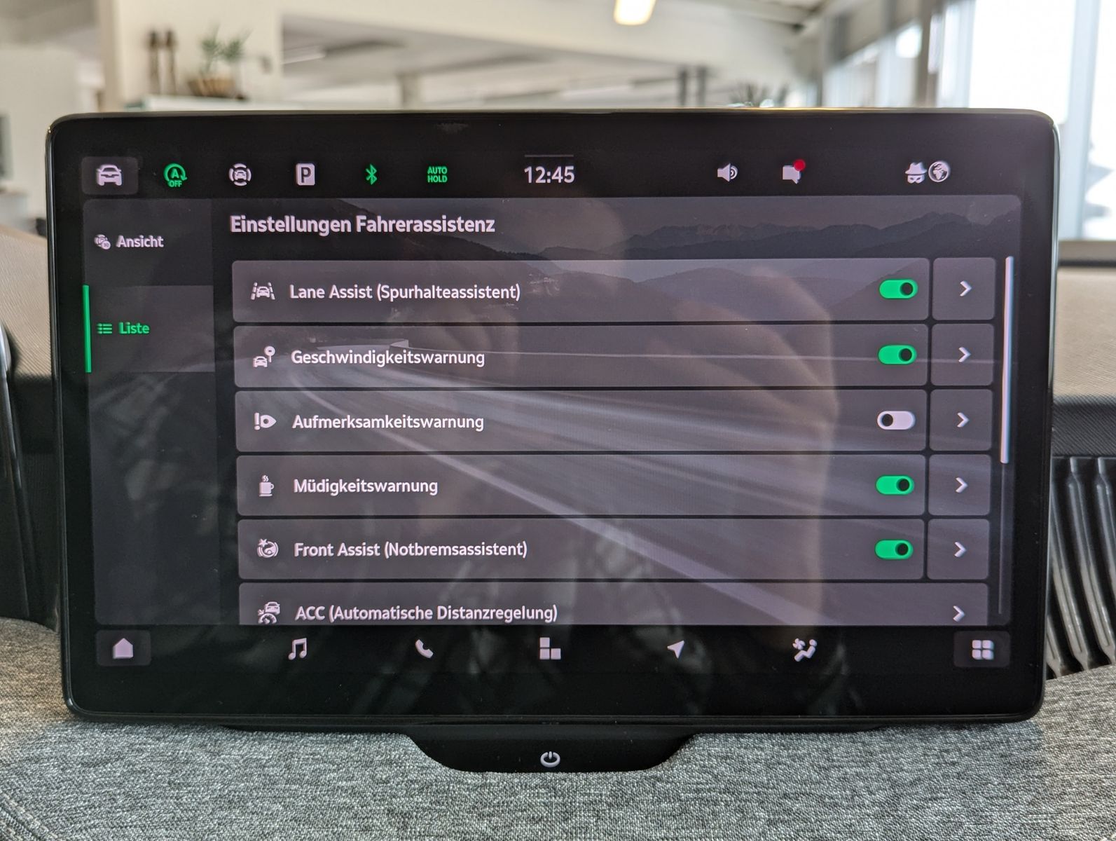 Fahrzeugabbildung SKODA Superb 2.0 TDI 4x4 Selection Matrix AHK 5J Garan