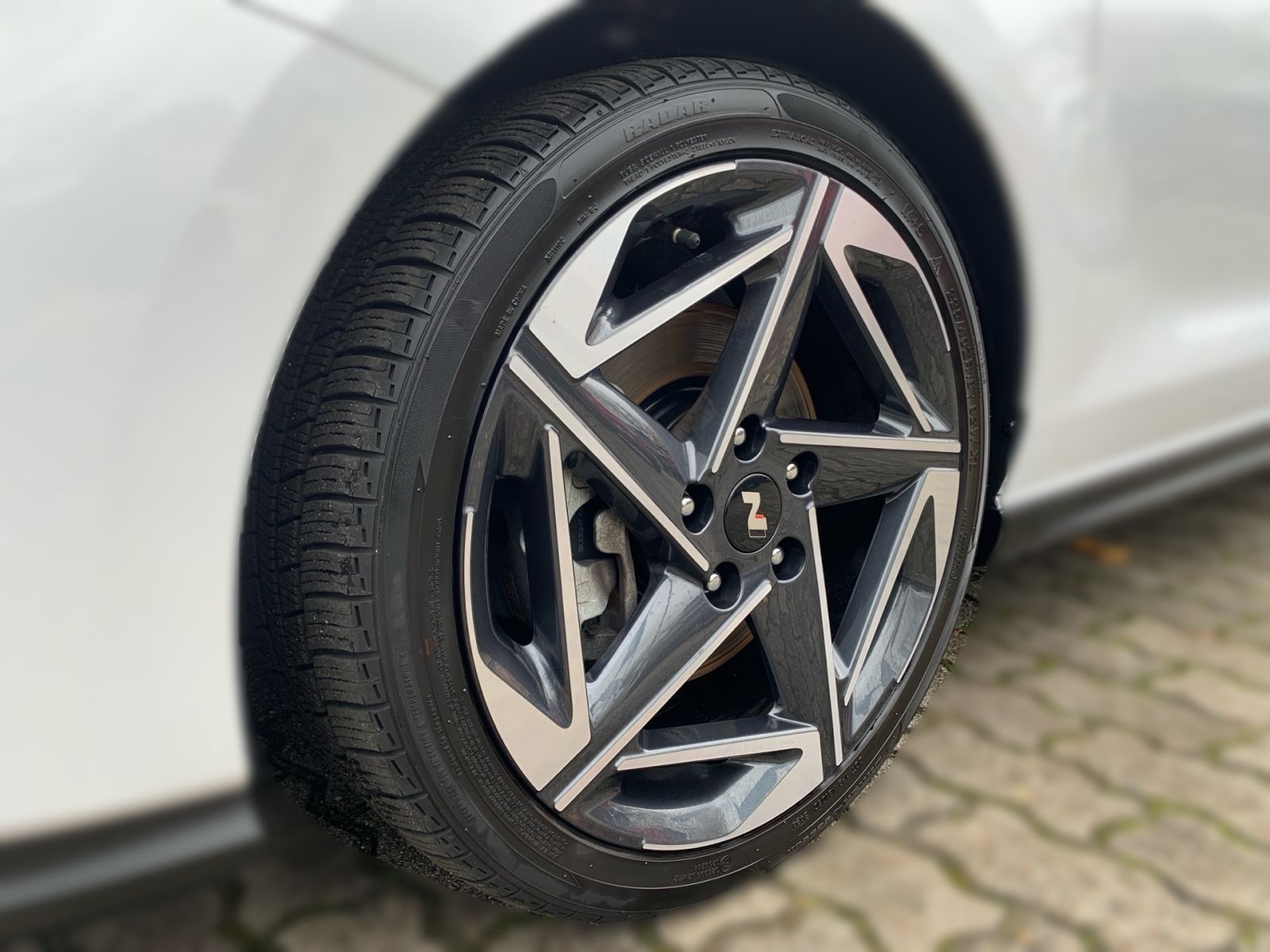 Fahrzeugabbildung Hyundai i30 1.5 T-GDI N Line Mild-Hybrid Pan.Dach Sitz P