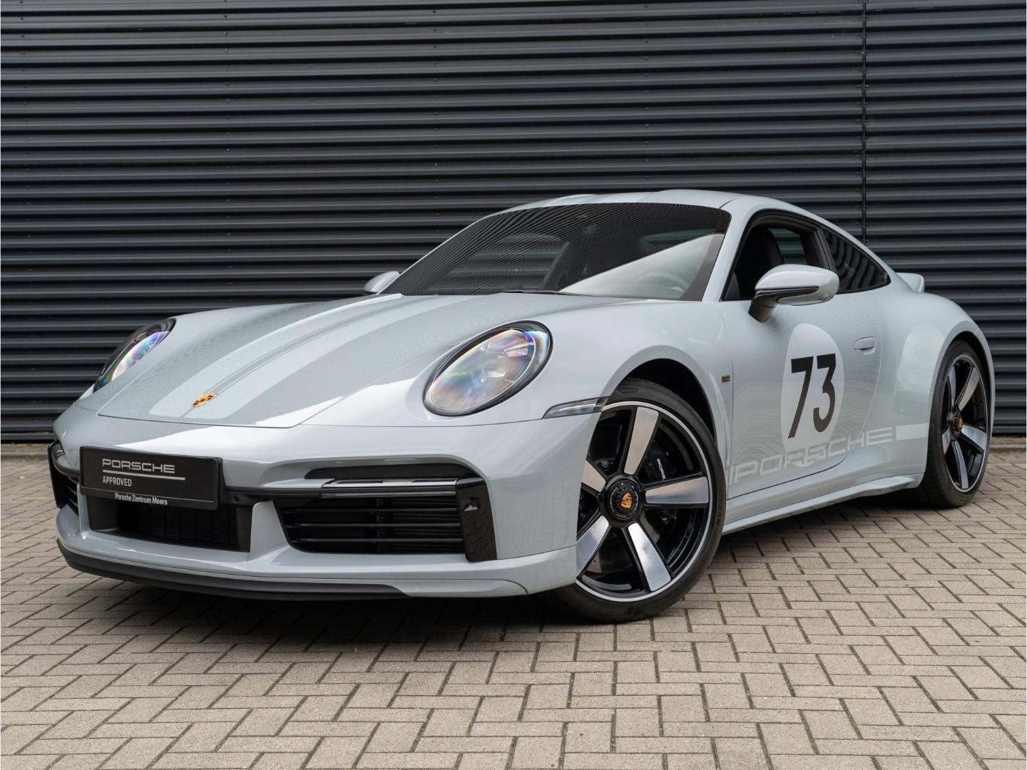 Porsche 992 Sport Classic  erst 1100km
