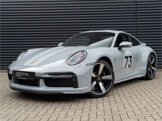 PORSCHE 992 Sport Classic  erst 1100km