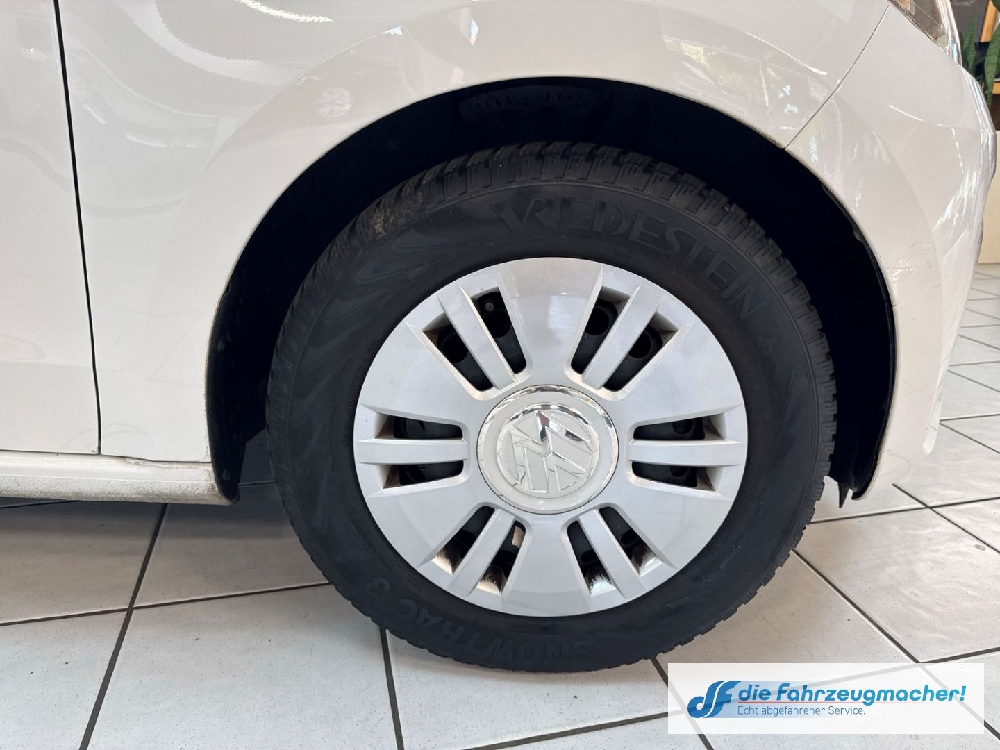 Fahrzeugabbildung Volkswagen up! move BMT Klima teilb.Rücksb AUX MP3 CD eFH T