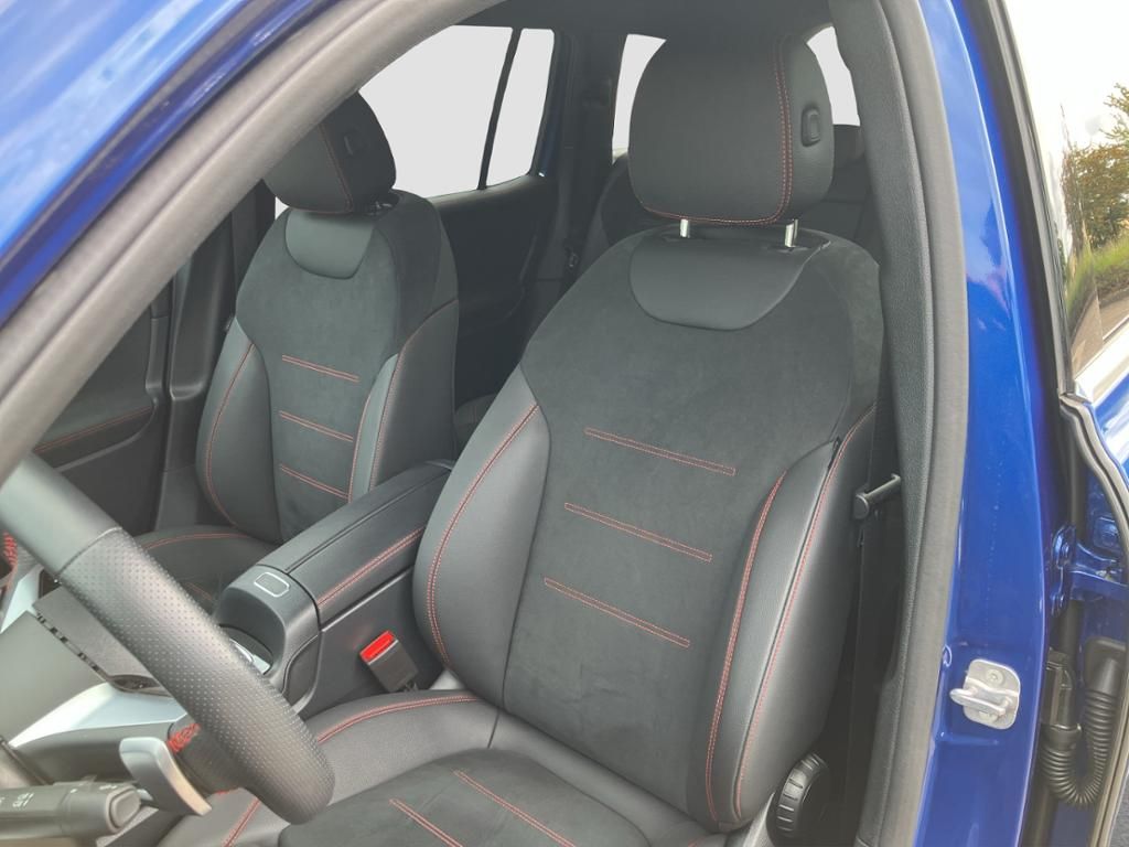 Fahrzeugabbildung Mercedes-Benz GLB 200 d AMG Line*Kamera*MULTIBEAM*AHK