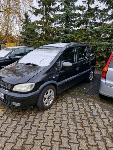 Opel zafira 2,2 Benziner