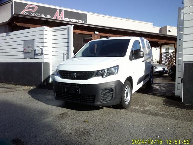 Peugeot PEUGEOT Partner BlueHDi 130 S&S PL-DC Furgone Mo