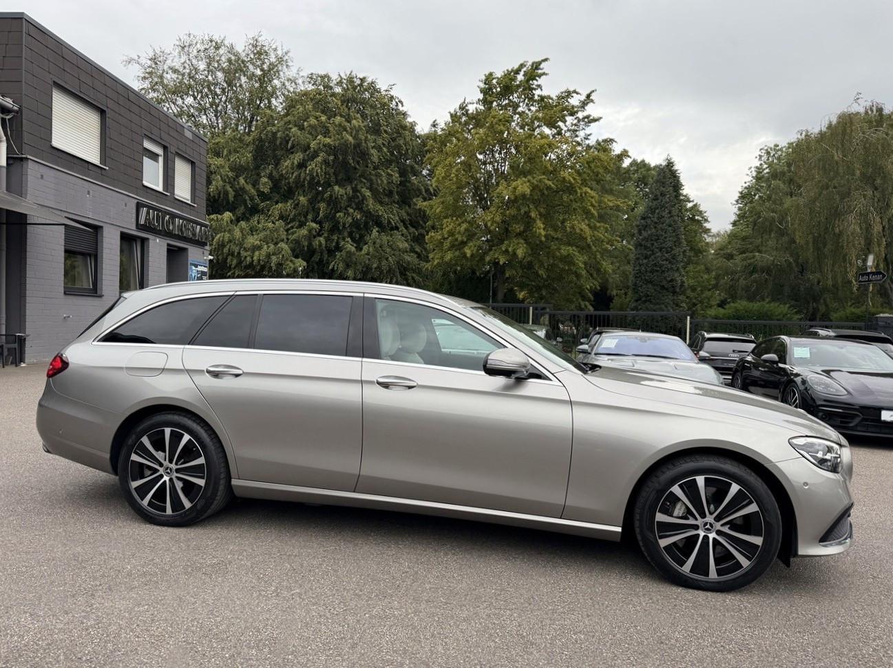 Mercedes-Benz E 300de T Avantgarde DTR+/HUD/Leder/AHK/Burm/360