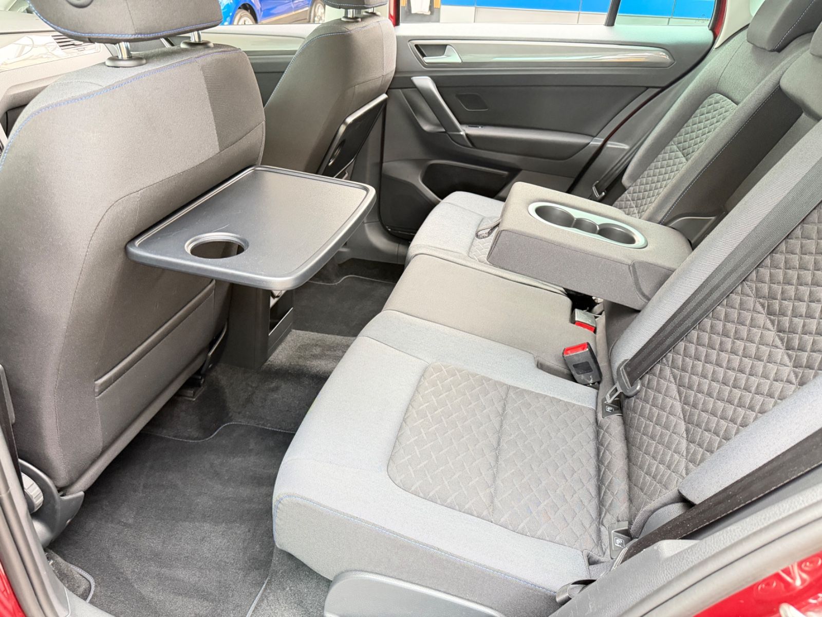 Fahrzeugbild 12
