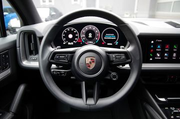 Porsche Cayenne*21"RS-Spyder,Luft,ACC,BOSE,Pano,90L,360°