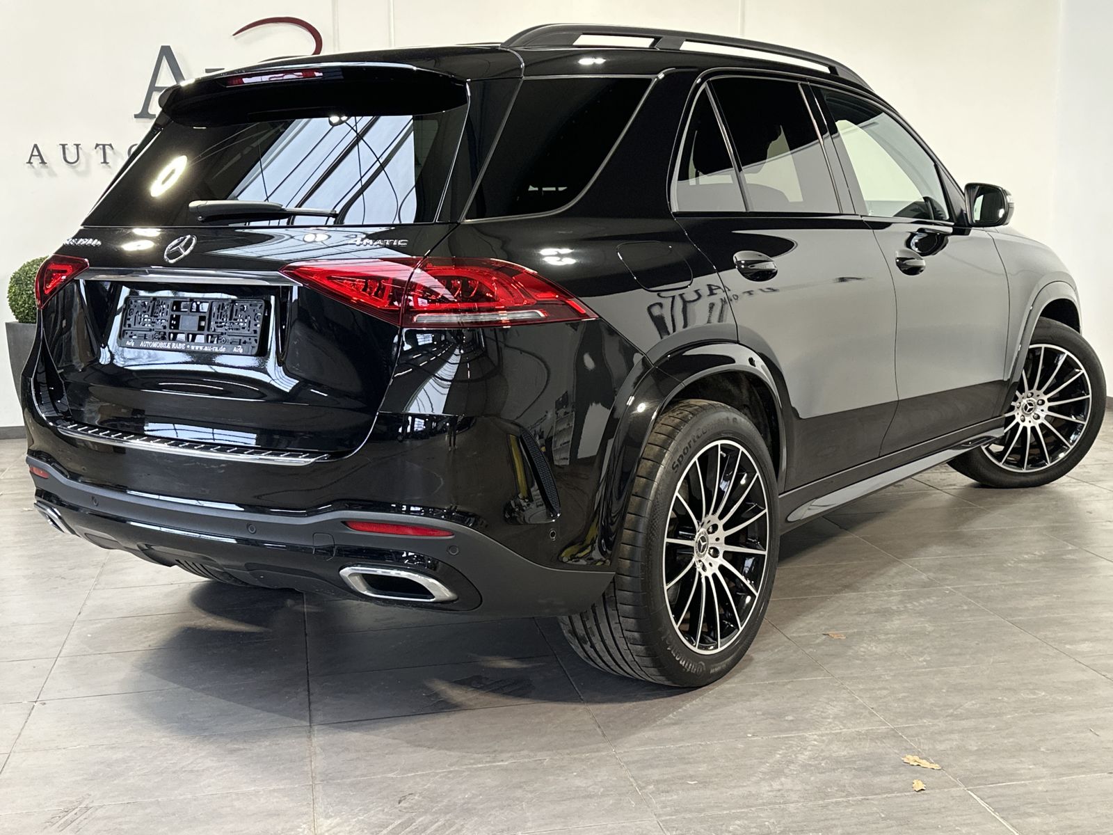 Fahrzeugabbildung Mercedes-Benz GLE 350de 4M AMG-Line NAV+LED+WIDE+AHK+360°+21ZO