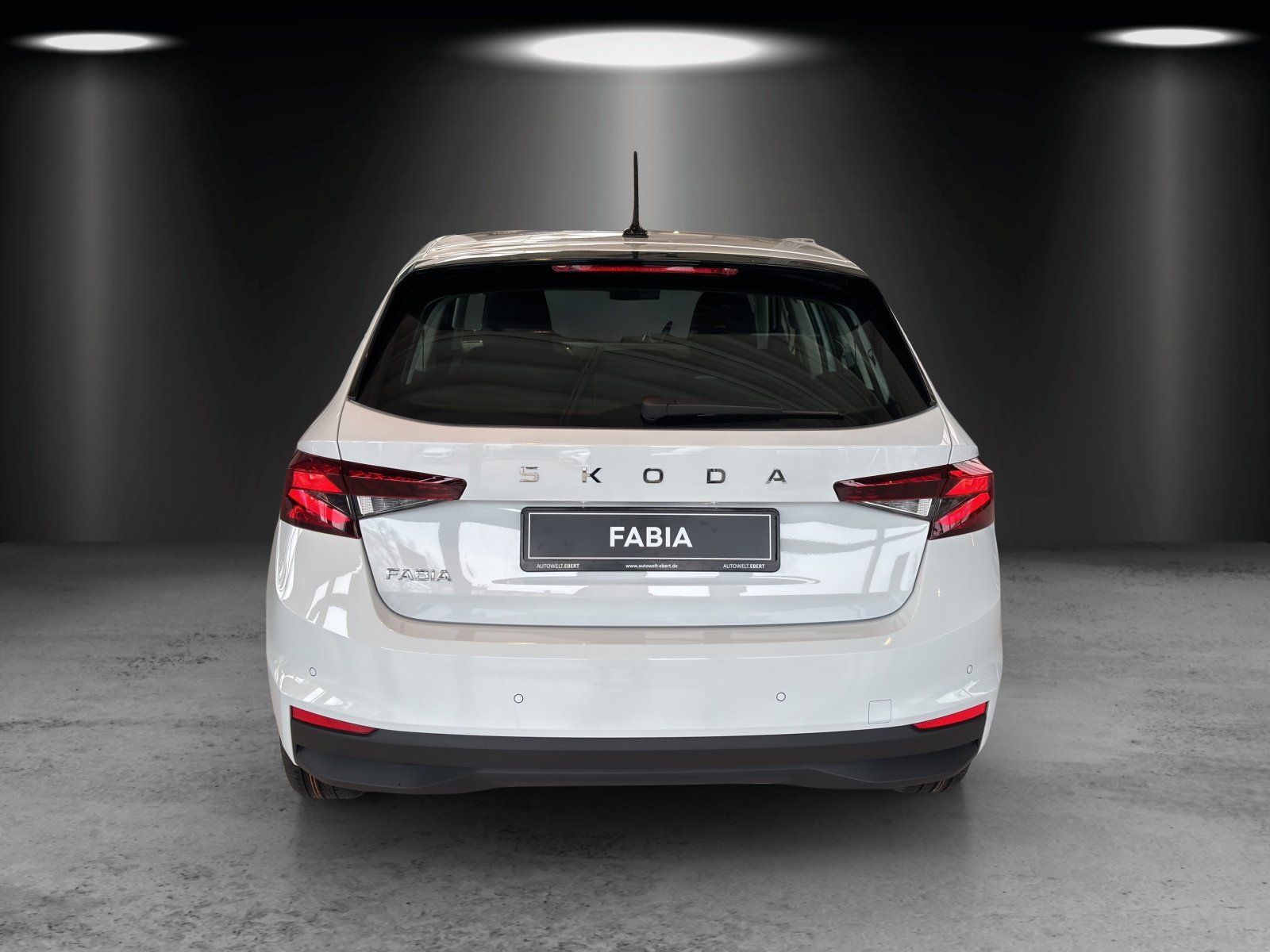 Fahrzeugabbildung SKODA Fabia Essence 1,0 TSI LED+SITZHEIZ+SPURHALTE+PDC