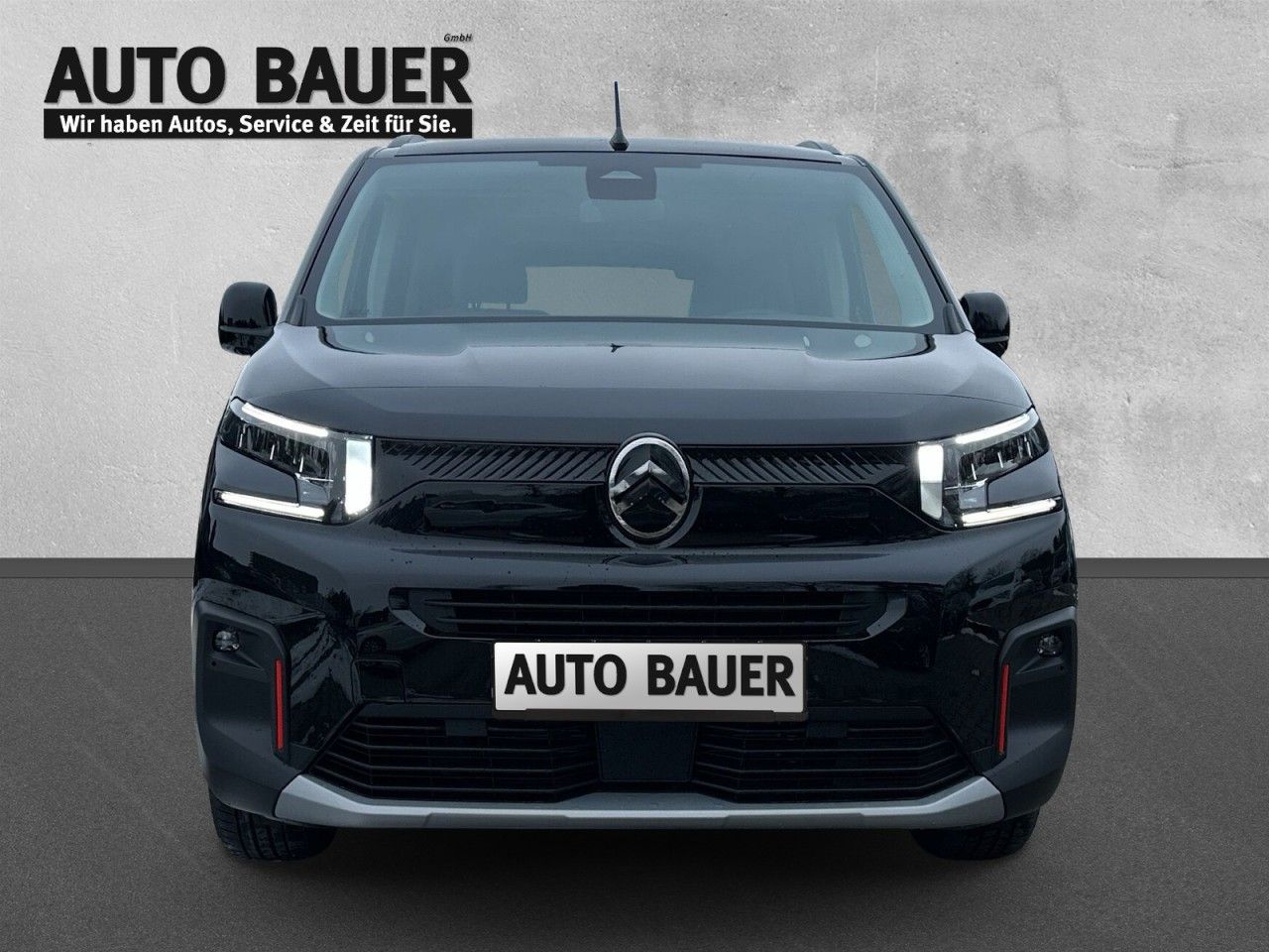 Fahrzeugabbildung Citroën Berlingo XL Diesel 130 Max XTR - mit KI generiert/bearbeitet