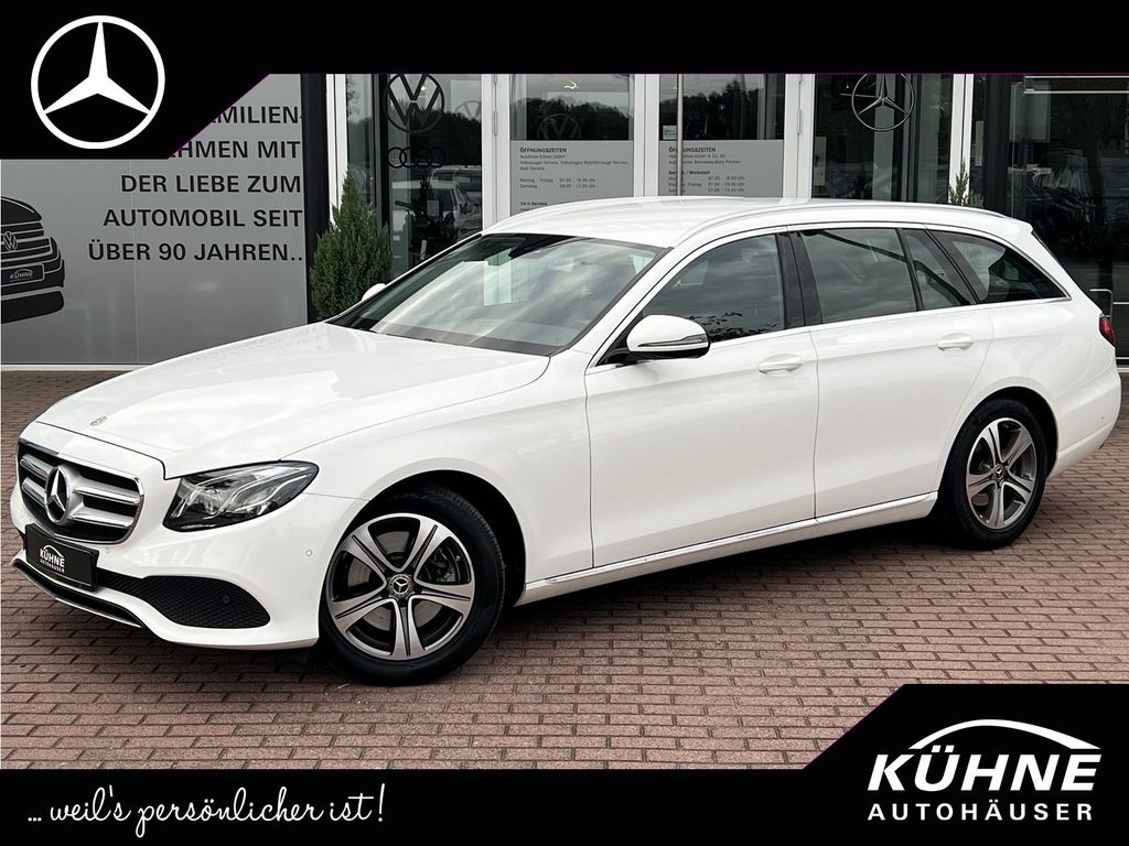 Image of Mercedes-Benz E 220