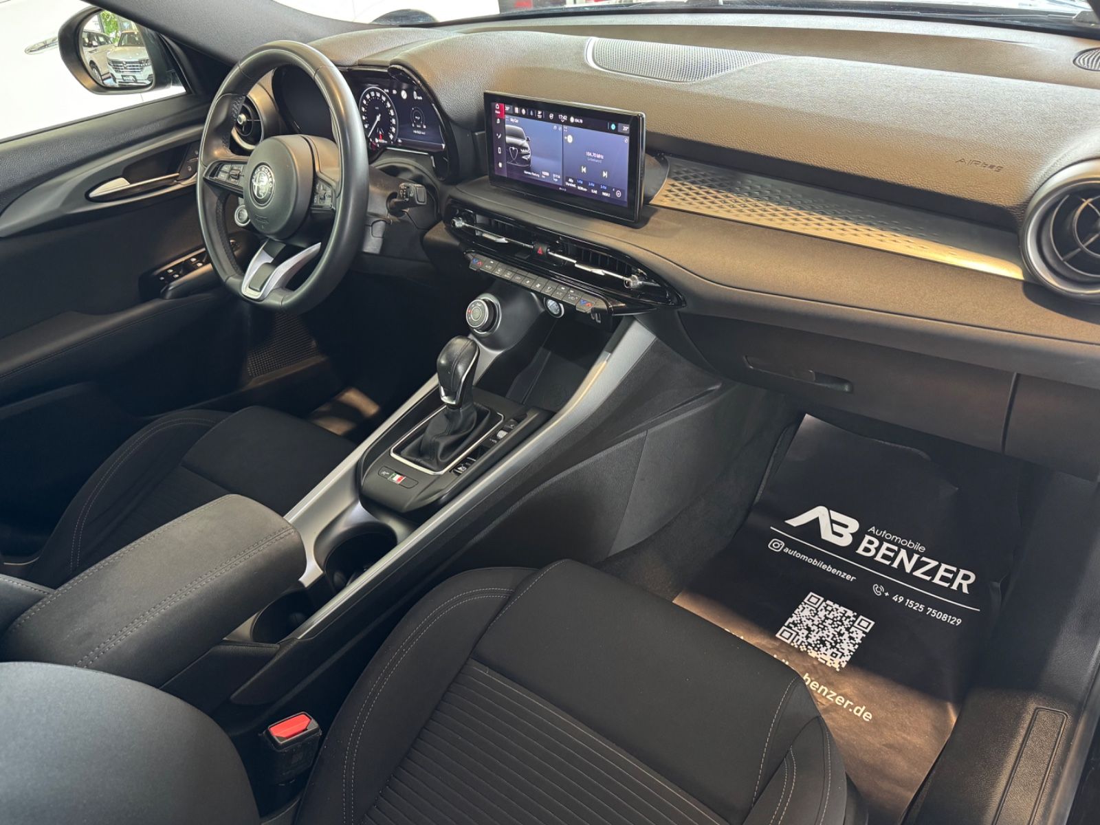 Fahrzeugabbildung Alfa Romeo Tonale Super/LED/PDC/CarPlay/Tempomat/ALU/1Hand