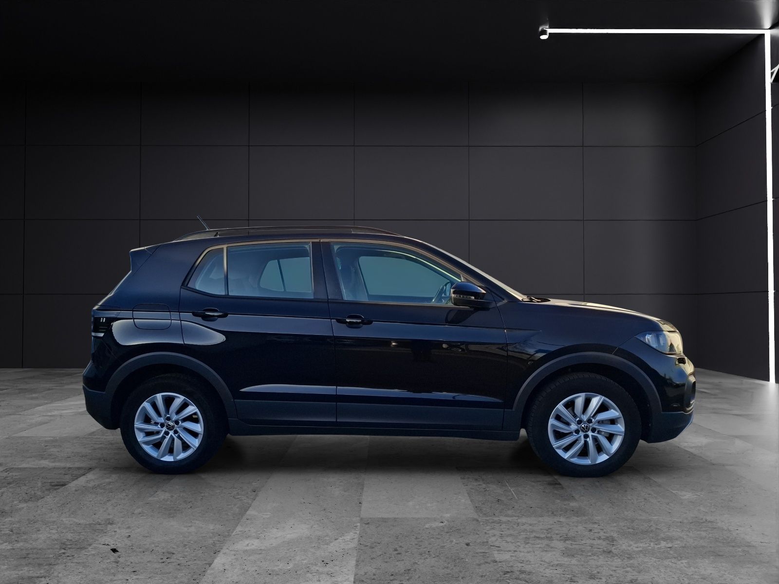 Fahrzeugabbildung Volkswagen T-Cross TSI Life DSG Navi AID RFK SH LM