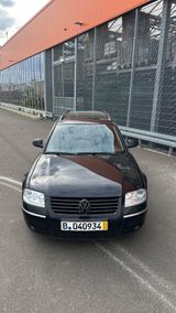 Volkswagen Passat 2.5 V6 TDI 4motion Highline Highline - Volkswagen Passat: V6 TDI 4motion