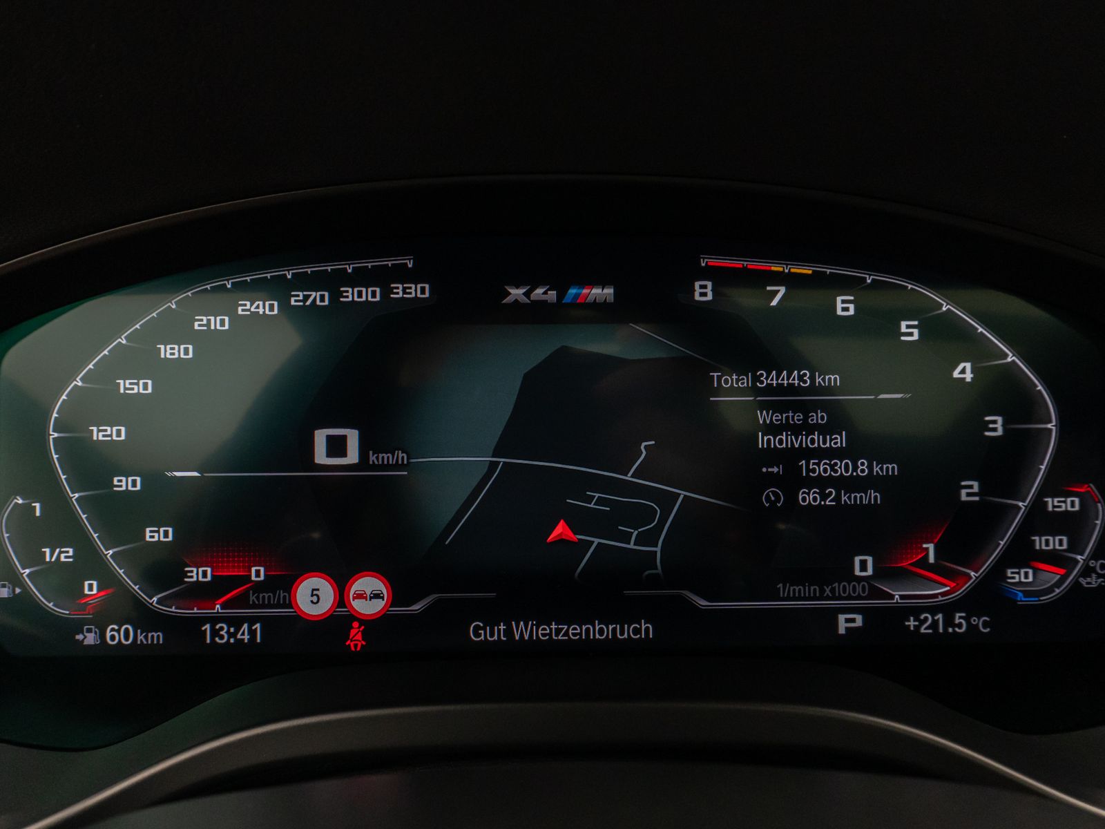 Fahrzeugabbildung BMW X4 M Competition 360°Laser Panorama HUD DAB H/K