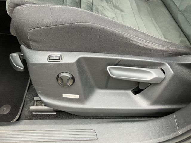 Touran 2.0 TDI Highline BMT/KLIMA/LED/NAVI/ALU