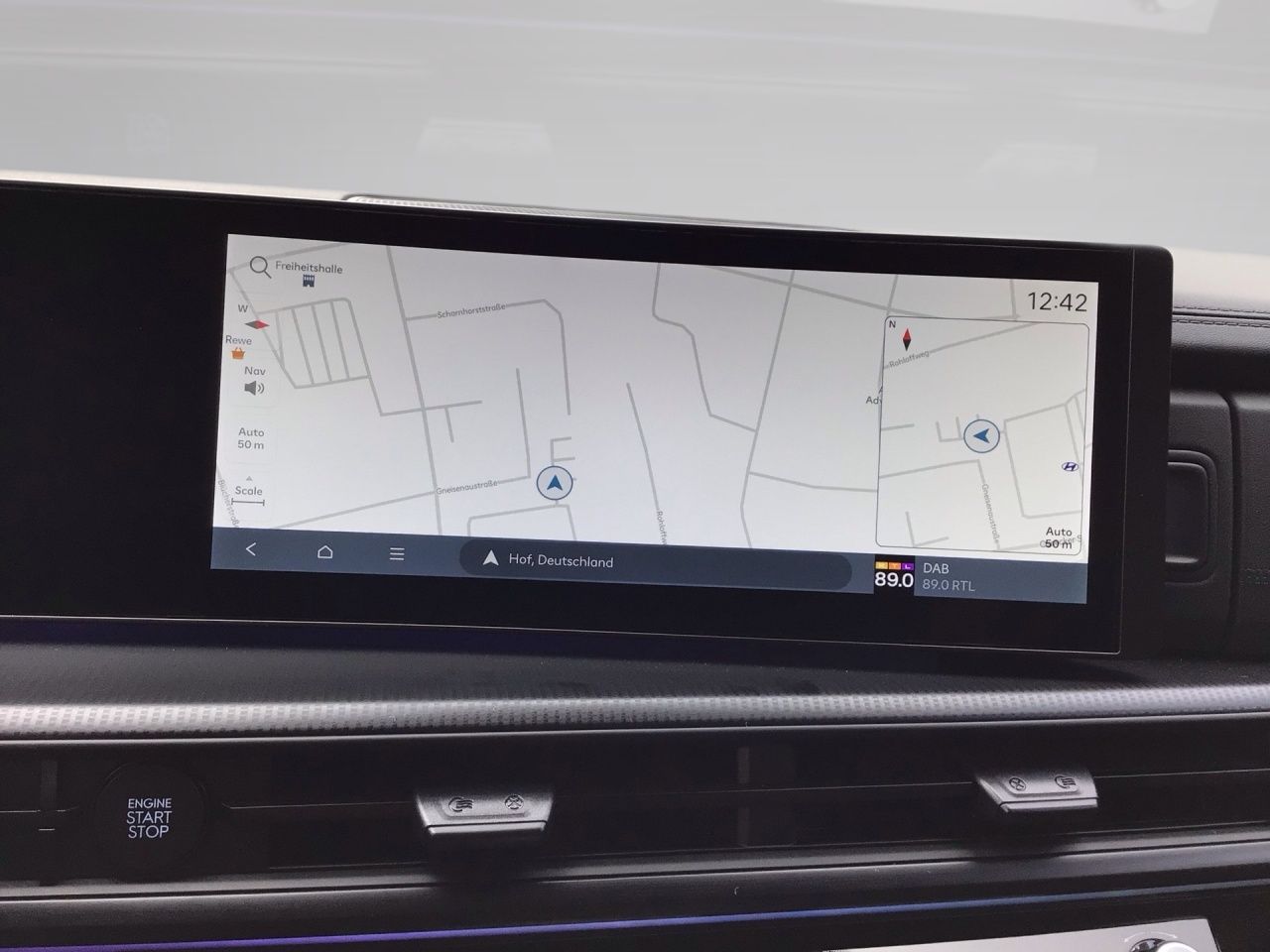Fahrzeugabbildung Hyundai SANTA FE BLACKLINE 360 4xSHZ ACC AUT Akustikglas