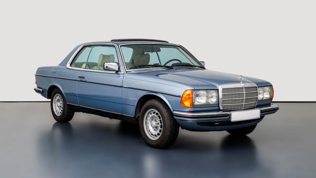 Mercedes-Benz W123 280 CE