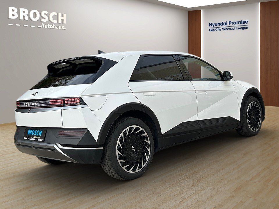 Fahrzeugabbildung Hyundai IONIQ 5 77kWh TECHNIQ ASSIST-P 20ALU 476KM-RANGE