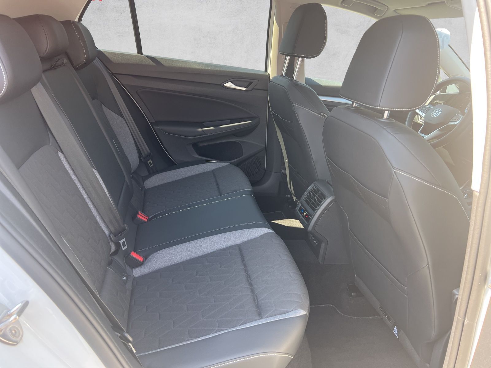 Golf VIII Energy 1.5 eTSI DSG Navi*LED*Kamera