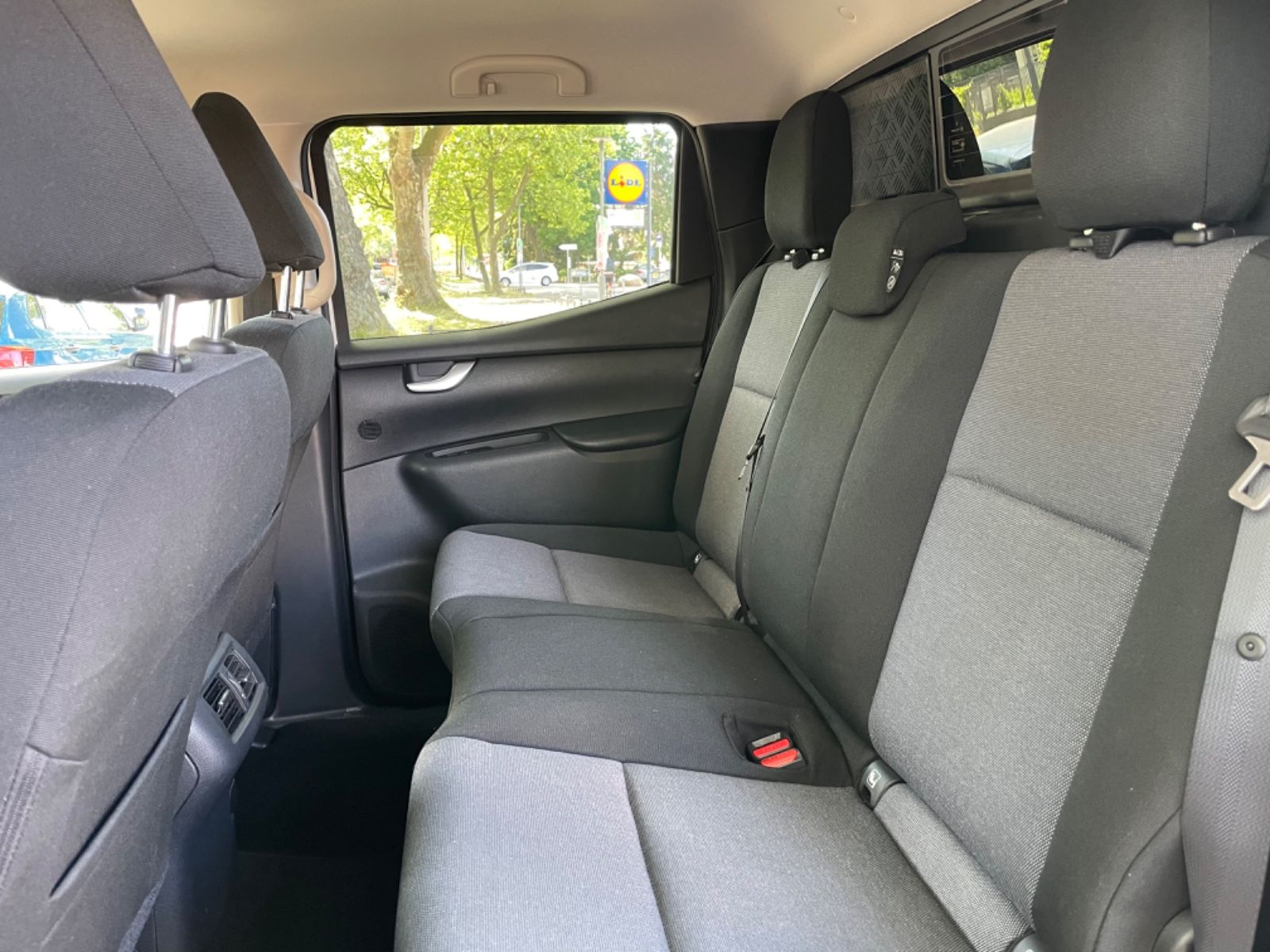 Fahrzeugabbildung Mercedes-Benz X 350d 4Matic DoKa*AluCab*Navi*4x4*Keyless*Kam*