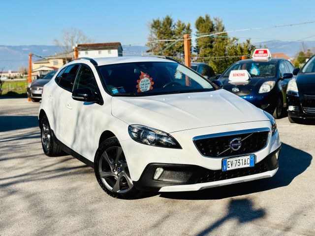 Volvo V40 Cross Country 2014 ok neopatentati D2 