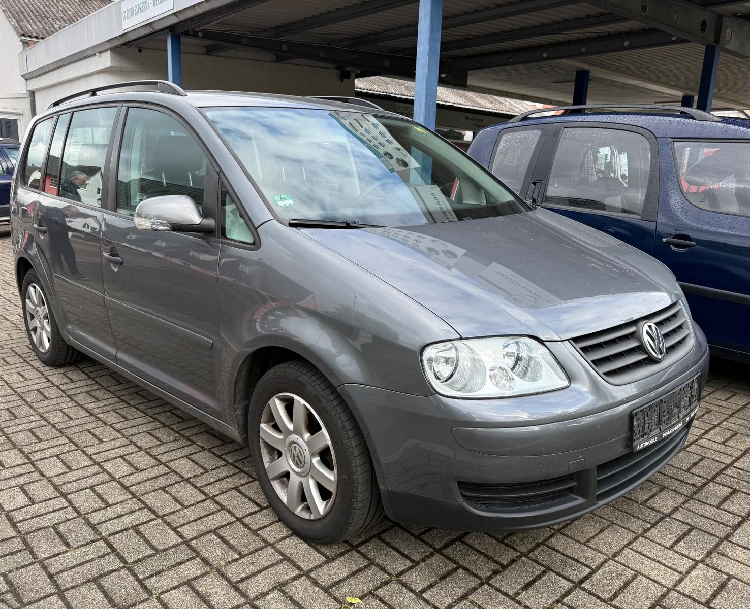 Volkswagen Touran Conceptline AHK Klima Tüv 12/26