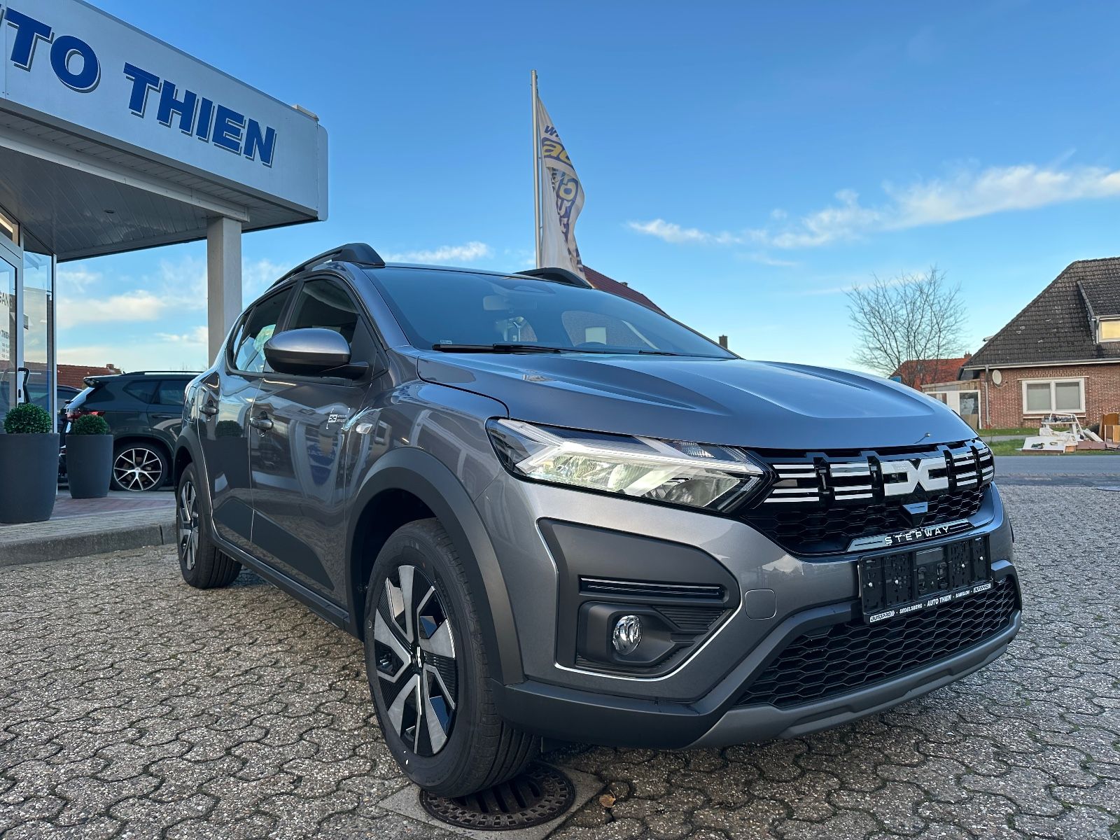 Fahrzeugabbildung Dacia Sandero Stepway Expression CVT LED/PDC/Carplay