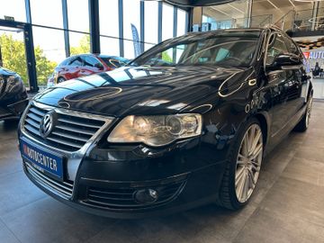 MYAUTOCENTER – Gebraucht- und Jahreswagen mit Werkstattservice in Pfaffenhofen Volkswagen Passat Variant V6 FSI *4Motion*Navi*Xenon*TÜV*