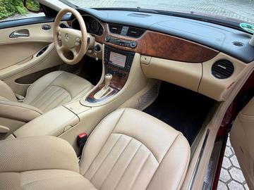 صورة مصغرة 17 لـ 2004 Mercedes-BENZ CLS